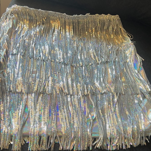 ✨AKIRA Silver Sequin Fringe Skirt✨ - Picture 4 of 6